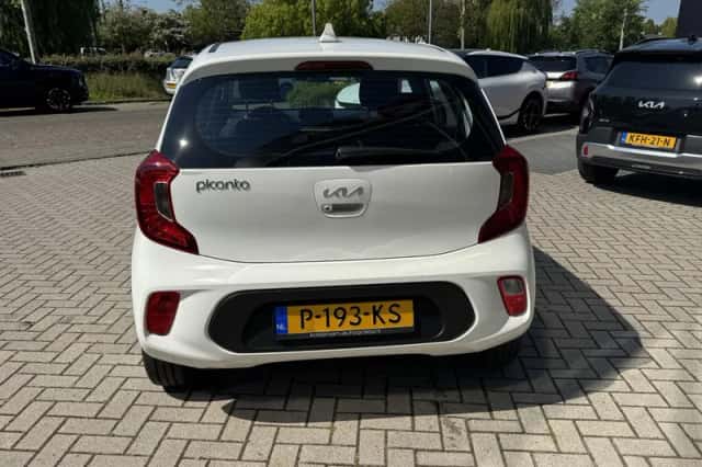 Kia Picanto (2022) thumbnail 6