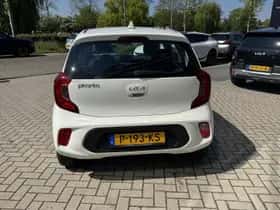 Kia Picanto (2022) thumbnail 6