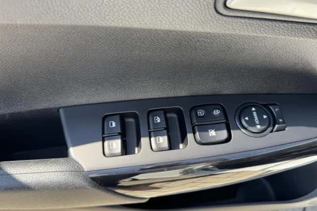 Kia Picanto (2021) thumbnail 17
