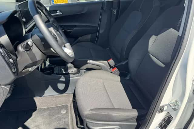 Kia Picanto (2021) thumbnail 18