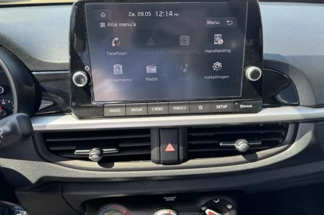 Kia Picanto (2021) thumbnail 23