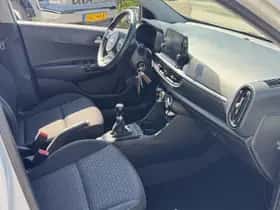 Kia Picanto (2021) thumbnail 8