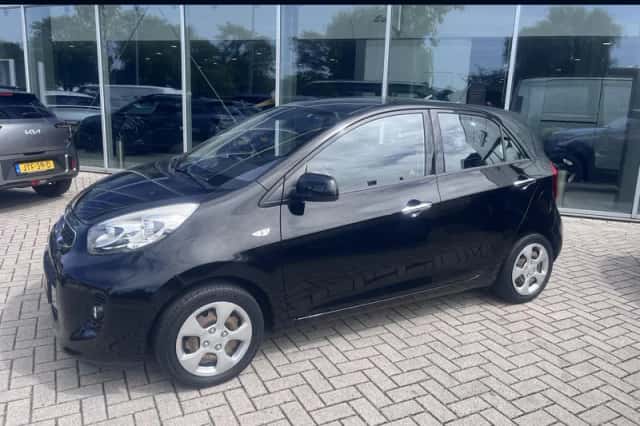 Kia Picanto (2015) thumbnail 1