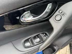 Nissan Qashqai (2017) thumbnail 16