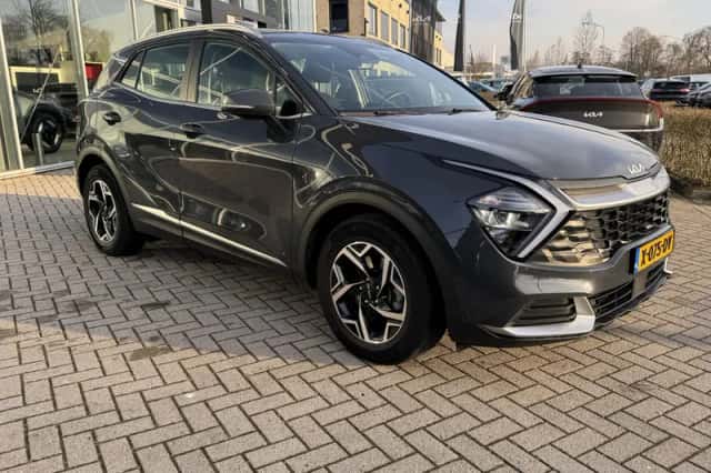 Kia Sportage (2023) thumbnail 2