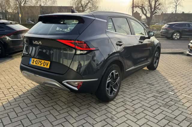Kia Sportage (2023) thumbnail 11