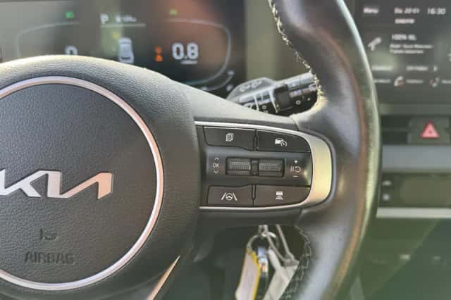 Kia Sportage (2023) thumbnail 13