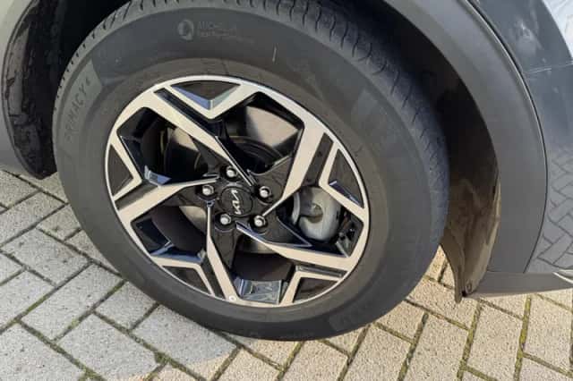 Kia Sportage (2023) thumbnail 5