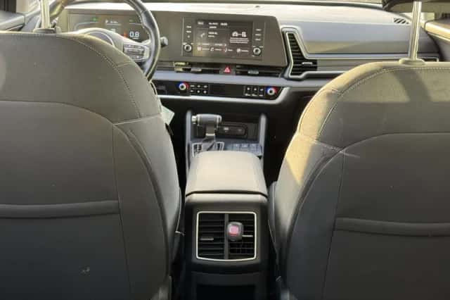 Kia Sportage (2023) thumbnail 10