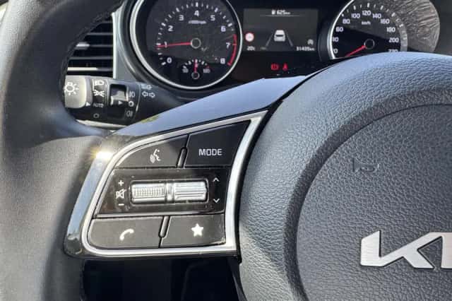 Kia Ceed Sportswagon (2024) thumbnail 19