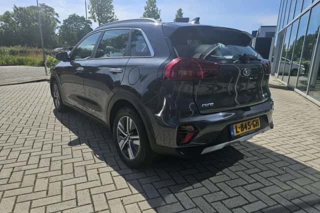 Kia Niro (2021) thumbnail 3