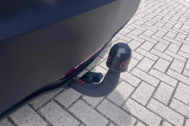 Toyota C-HR (2022) thumbnail 6