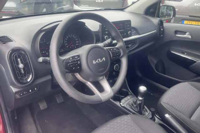 Kia Picanto (2022) thumbnail 6