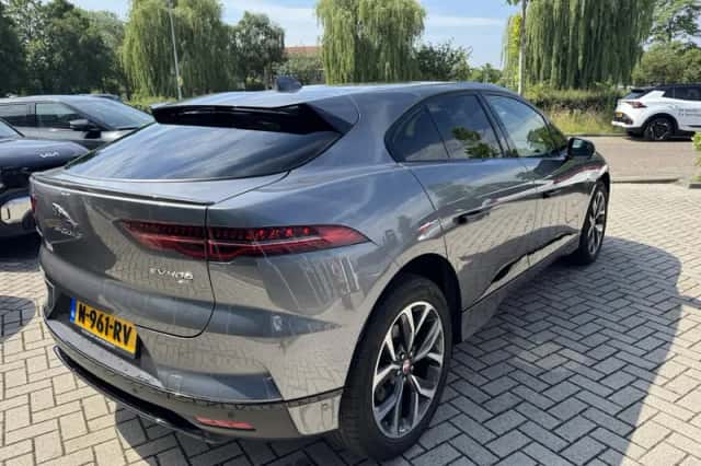 Jaguar I-Pace (2020) thumbnail 6