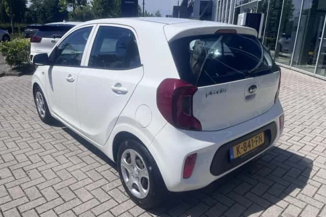 Kia Picanto (2020) thumbnail 3