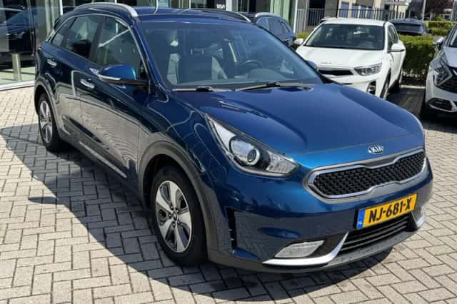 Kia Niro (2017) thumbnail 3