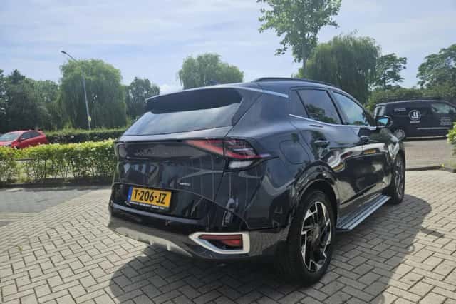 Kia Sportage (2023) thumbnail 4