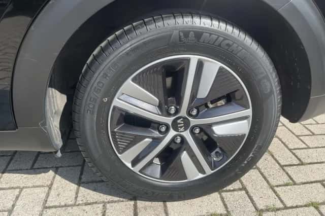 Kia Niro (2021) thumbnail 5