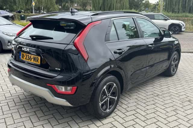 Kia Niro (2022) thumbnail 4