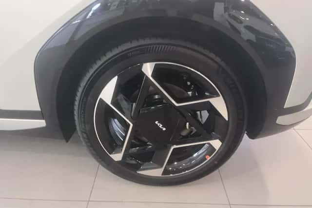 Kia EV4 (2026) thumbnail 4