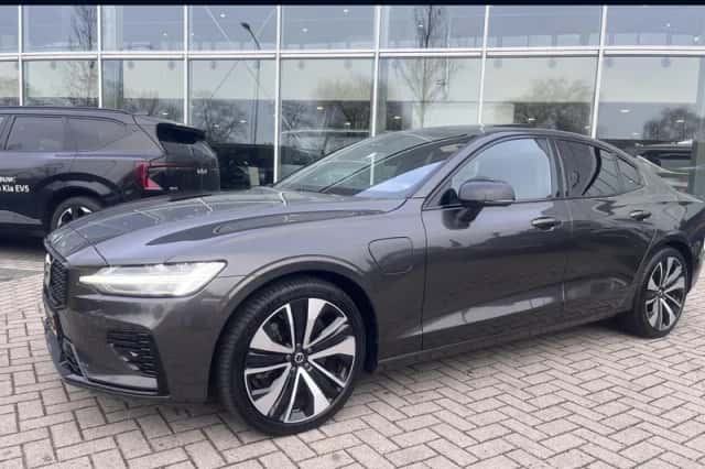Volvo S60 (2023) thumbnail 1