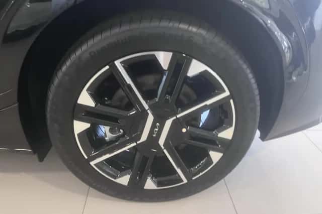 Kia EV6 (2026) thumbnail 5