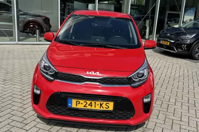 Kia Picanto (2022) thumbnail 2