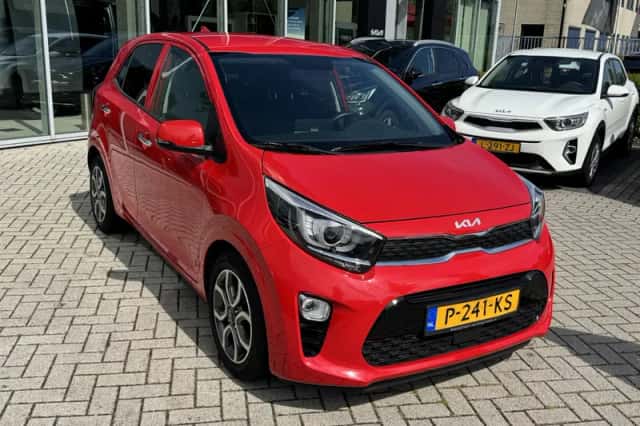 Kia Picanto (2022) thumbnail 3