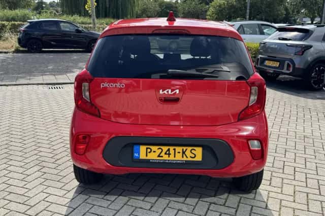 Kia Picanto (2022) thumbnail 6