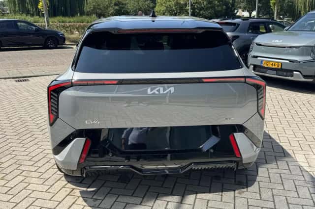 Kia EV4 (2026) thumbnail 5