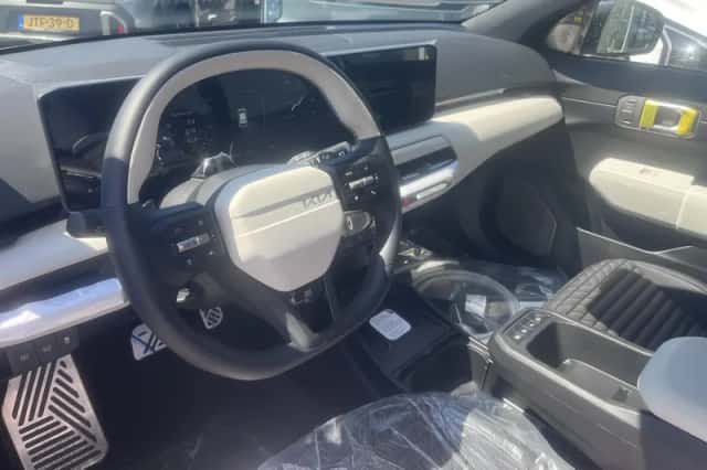 Kia EV4 (2026) thumbnail 5