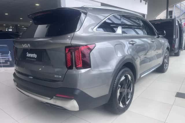 Kia Sorento (2026) thumbnail 2