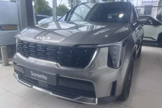 Kia Sorento (2026) thumbnail 3