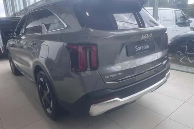 Kia Sorento (2026) thumbnail 4