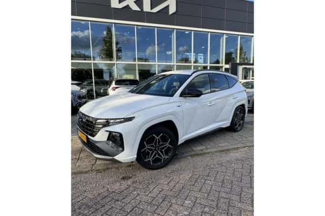 Hyundai Tucson (2022) thumbnail 2