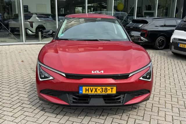 Kia EV6 (2025) thumbnail 2