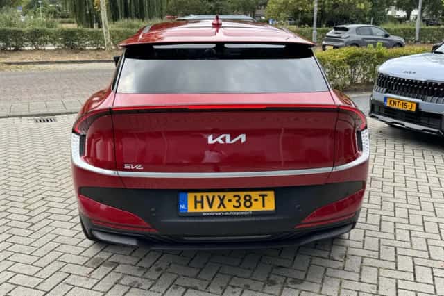 Kia EV6 (2025) thumbnail 6