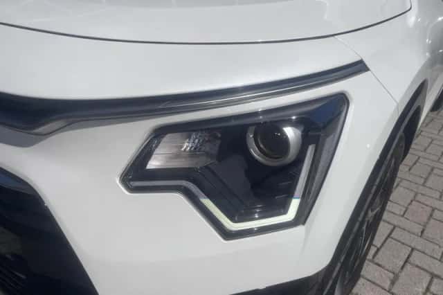 Kia Niro (2023) thumbnail 4