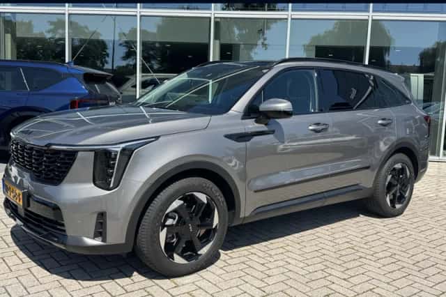 Kia Sorento (2025) thumbnail 1
