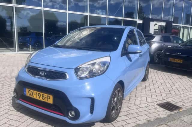 Kia Picanto (2015) thumbnail 3