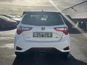 Toyota Yaris (2018) thumbnail 15