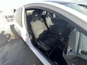 Toyota Yaris (2018) thumbnail 9