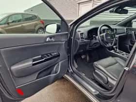 Kia Sportage (2016) thumbnail 24
