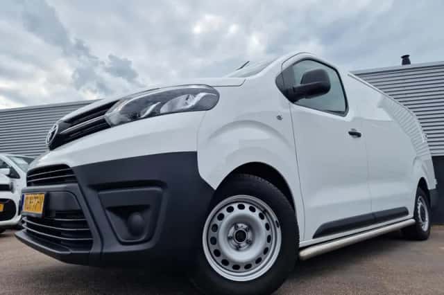 Toyota Proace (2021) thumbnail 3