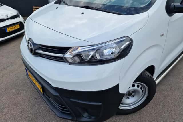 Toyota Proace (2021) thumbnail 4
