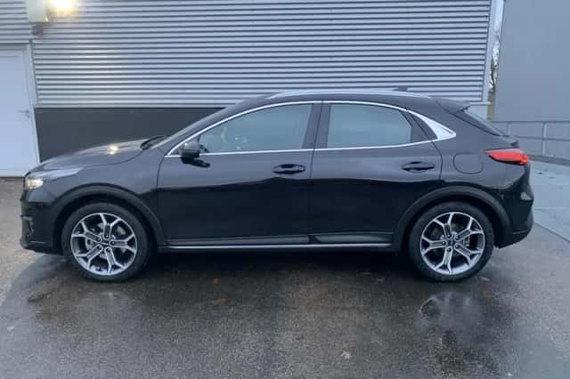 Kia XCeed (2022) thumbnail 3