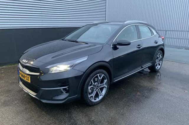 Kia XCeed (2022) thumbnail 4