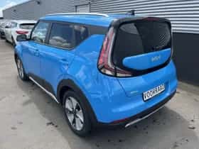 Kia Soul EV (2024) thumbnail 14