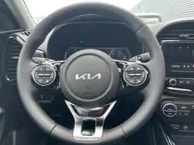 Kia Soul EV (2024) thumbnail 23