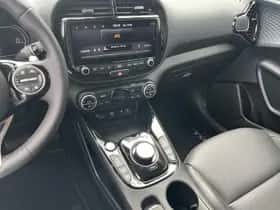 Kia Soul EV (2024) thumbnail 32